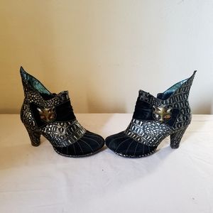 Irregular Choice Miaow Boots